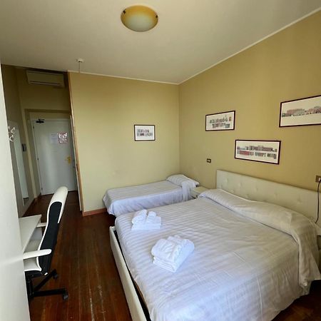 Hotel Petit Royal Ospedaletti Exteriér fotografie